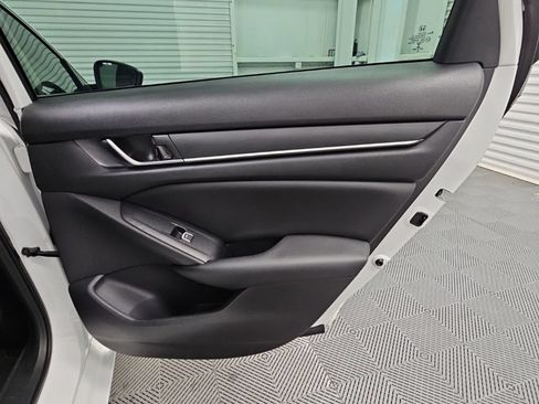 Used 2022 Honda Accord Sport image 33