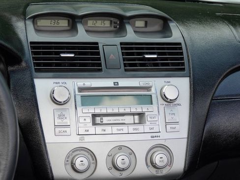 Used 2006 Toyota Solara SE FWD image 75