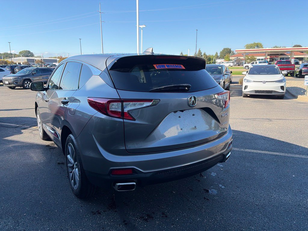Used 2024 Acura RDX w/ Technology Package AWD/4WD image 3