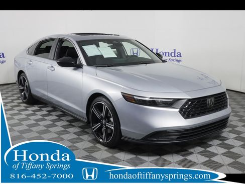 Certified 2025 Honda Accord Sport image 1