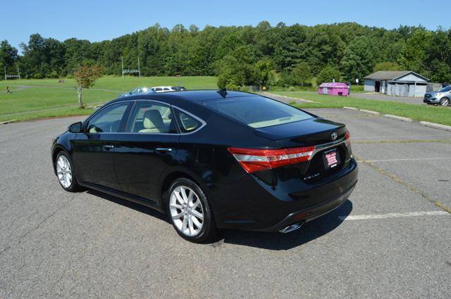 Used 2013 Toyota Avalon Limited FWD image 57