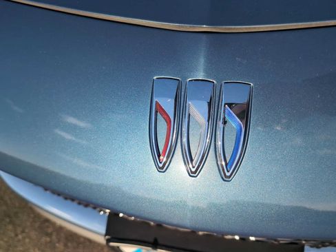 Used 2024 Buick Encore GX Avenir w/ Avenir Convenience Package image 30