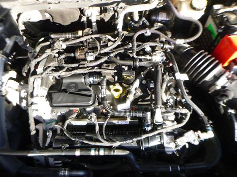 Used 2021 Ford Escape SE w/ SE Sport Appearance Package image 22