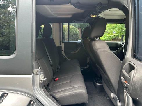 Used 2014 Jeep Wrangler Unlimited Sport AWD/4WD image 37