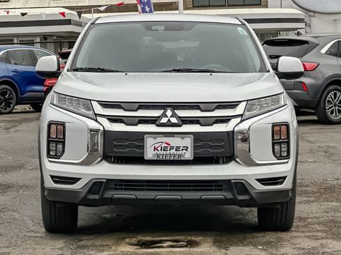 Used 2022 Mitsubishi Outlander Sport ES image 9