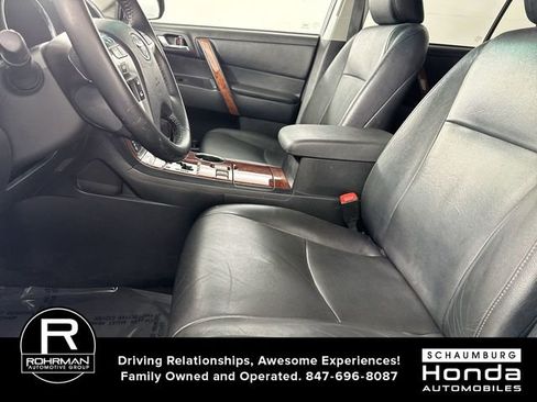 Used 2013 Toyota Highlander Limited image 4