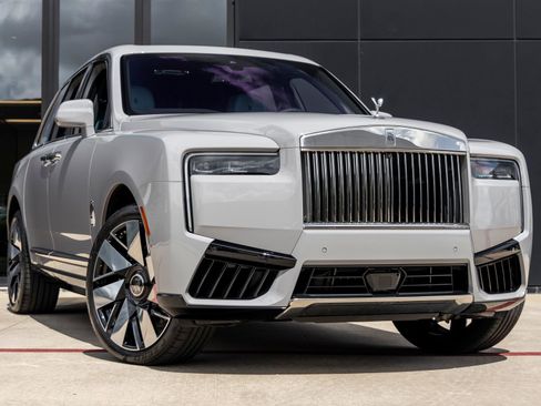 New 2026 Rolls-Royce Cullinan image 5