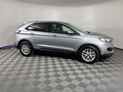 Used 2022 Ford Edge SEL AWD/4WD image 6