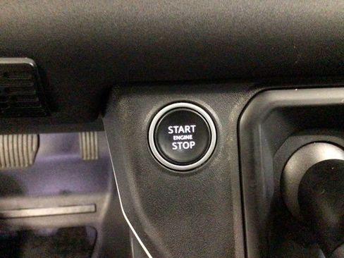 Used 2020 Land Rover Defender 110 SE AWD/4WD image 18