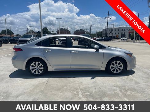 Used 2025 Toyota Corolla LE FWD image 6
