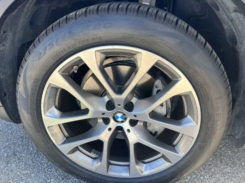 Certified 2024 BMW X5 xDrive40i w/ Parking Assistance Package image 33