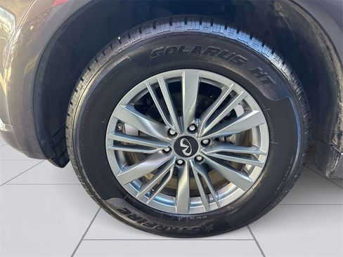 Used 2024 INFINITI QX80 Luxe image 8