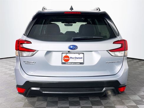 Used 2024 Subaru Forester Premium image 7