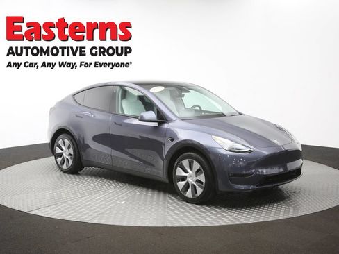 Used 2023 Tesla Model Y Long Range AWD/4WD image 42