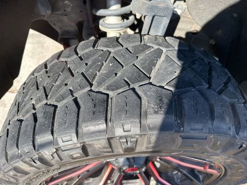 Used 2021 Chevrolet Silverado 1500 LT Trail Boss w/ Convenience Package II image 40