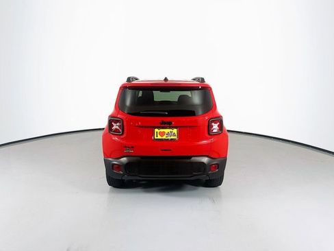 Used 2023 Jeep Renegade Latitude image 8
