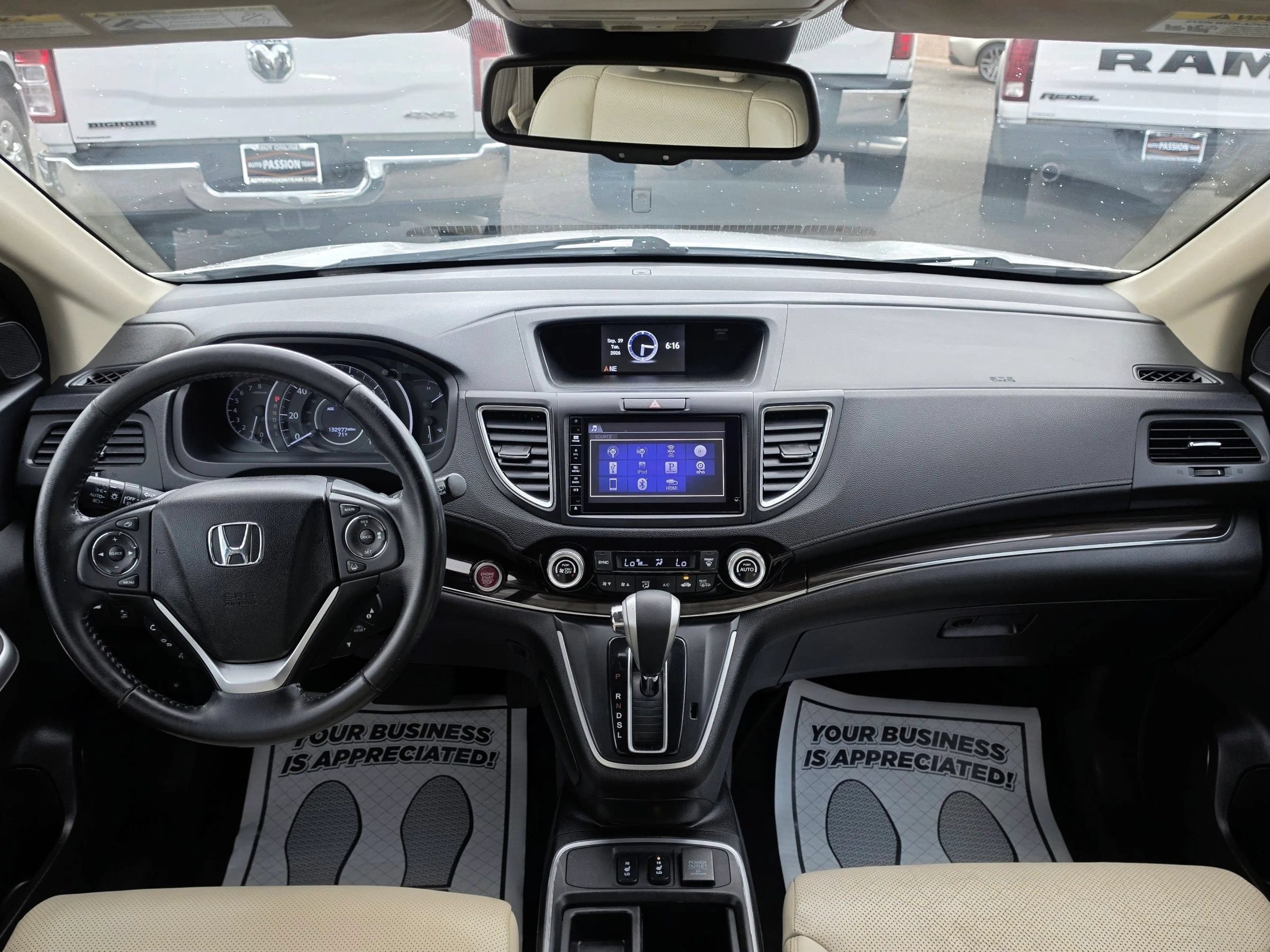 Used 2015 Honda CR-V Touring image 9