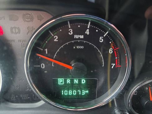 Used 2018 Jeep Wrangler Unlimited Sahara AWD/4WD image 20