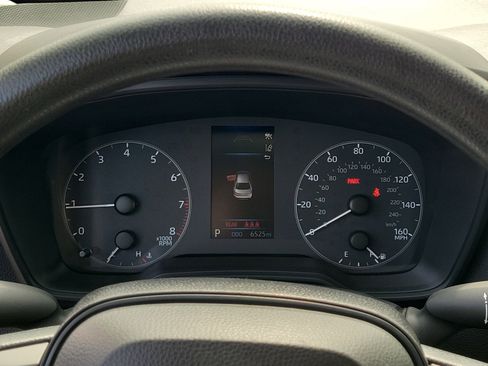 Used 2025 Toyota Corolla LE image 26