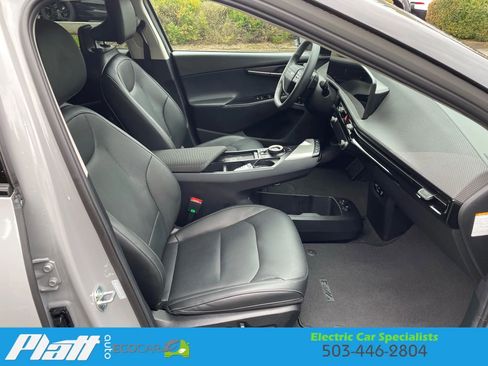 Used 2025 Kia EV6 Wind image 53
