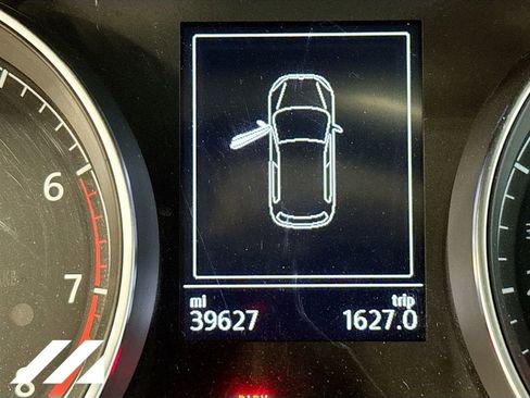 Used 2018 Volkswagen Golf SE FWD image 14