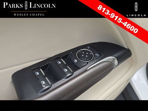 Used 2019 Lincoln MKC Premiere FWD image 18
