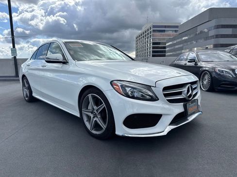 Used 2018 Mercedes-Benz C 300 Sedan image 3