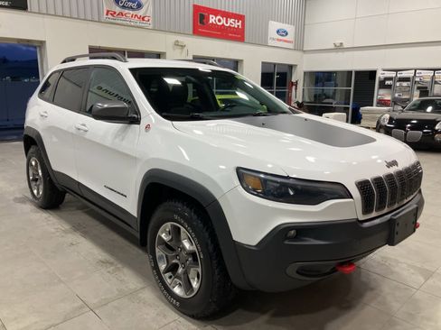 Used 2020 Jeep Cherokee Trailhawk w/ Cold Weather Group image 3