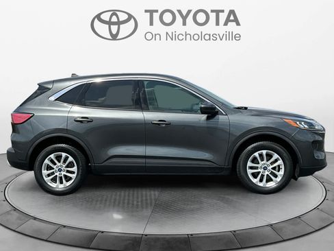 Used 2020 Ford Escape SE AWD/4WD image 6