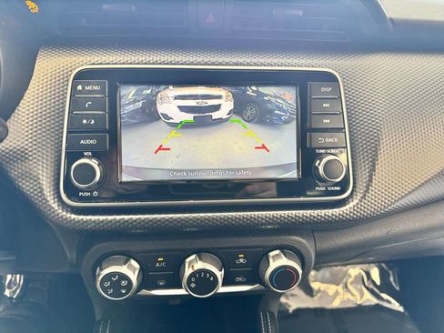Used 2019 Nissan Kicks S w/ Interior Electronics Package image 16