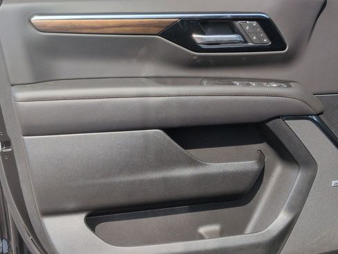 New 2026 Chevrolet Tahoe High Country AWD/4WD image 23