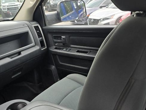 Used 2015 RAM 2500 Tradesman w/ Chrome Appearance Group AWD/4WD image 16