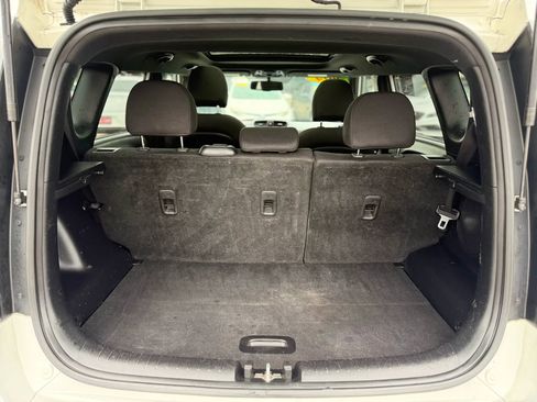 Used 2014 Kia Soul ! w/ Sun & Sound Package FWD image 5