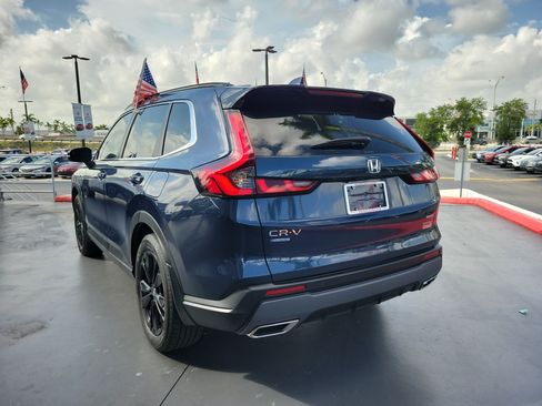 Used 2025 Honda CR-V Sport Touring image 8