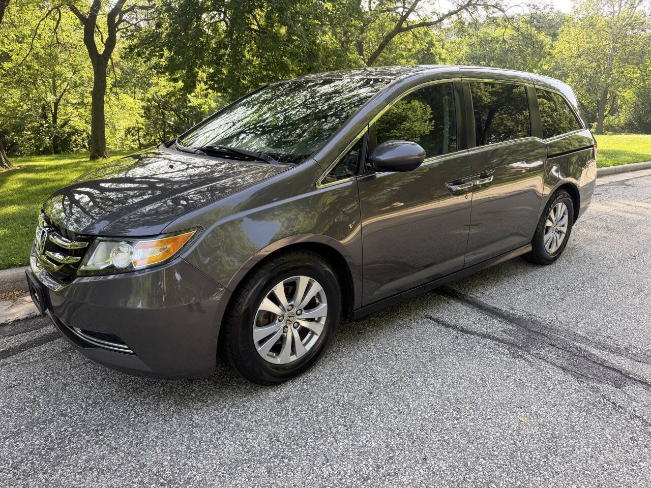 Used 2015 Honda Odyssey EX-L image 1