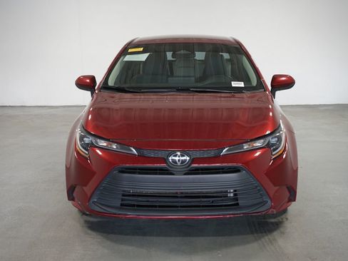 Certified 2023 Toyota Corolla LE image 2