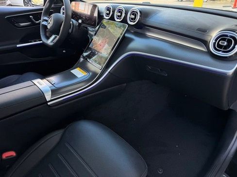 Used 2025 Mercedes-Benz C 300 Sedan image 16
