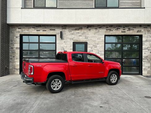 Used 2019 GMC Canyon SLE w/ SLE Convenience Package AWD/4WD image 3