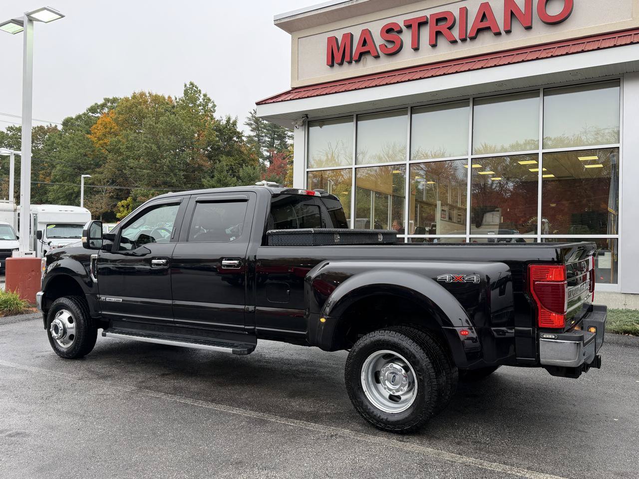 Used 2021 Ford F350 XLT w/ XLT Premium Package AWD/4WD image 9