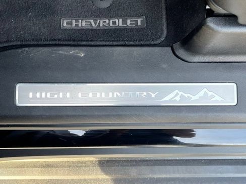 Used 2023 Chevrolet Tahoe High Country w/ Advanced Technology Package AWD/4WD image 22