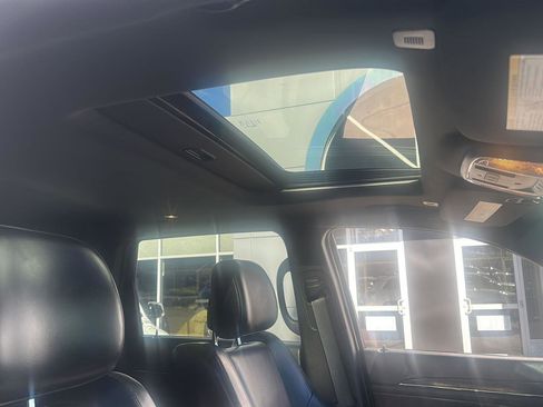 Used 2020 Jeep Grand Cherokee Limited image 7