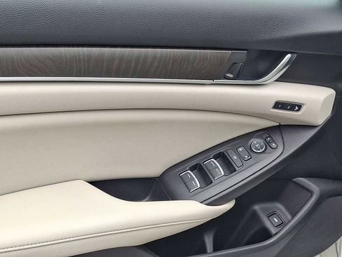Used 2022 Honda Accord EX-L image 10