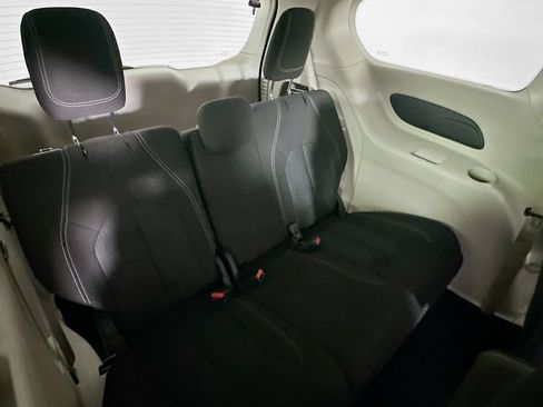 Certified 2023 Chrysler Voyager LX FWD image 34