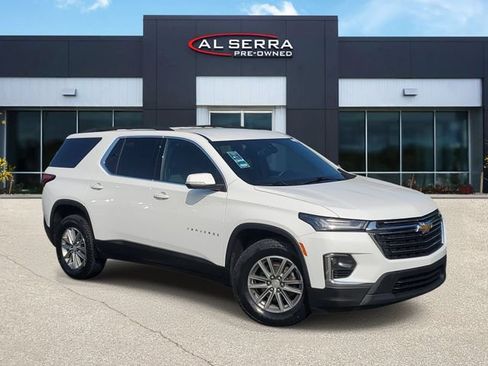 Certified 2023 Chevrolet Traverse LT FWD image 1