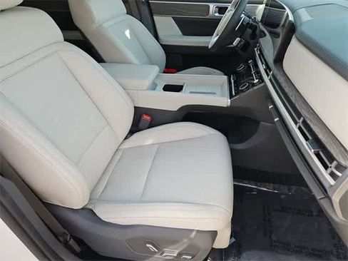 Certified 2025 Hyundai Santa Fe Calligraphy image 23
