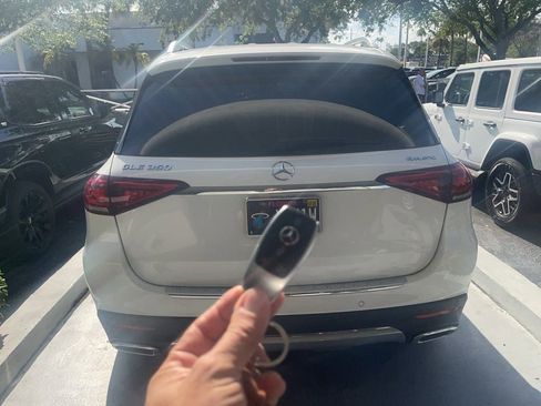 Used 2022 Mercedes-Benz GLE 350 4MATIC w/ Premium Package image 5