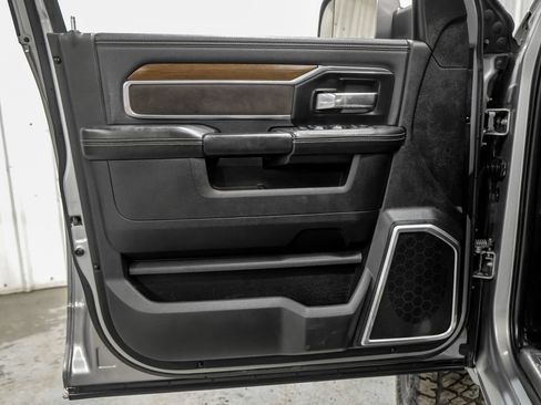 Used 2022 RAM 2500 Laramie w/ Protection Group AWD/4WD image 43