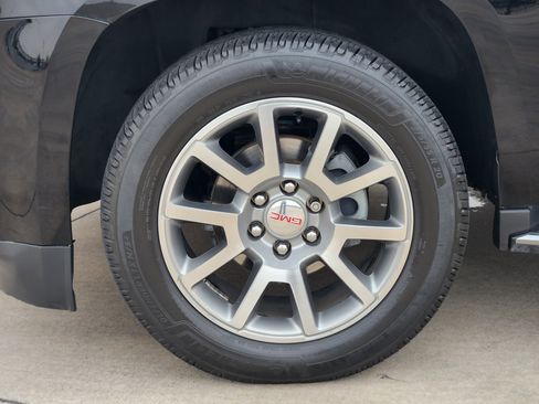 Used 2018 GMC Yukon Denali w/ Open Road Package image 9