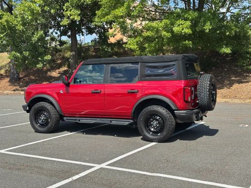 Used 2021 Ford Bronco Black Diamond AWD/4WD image 7