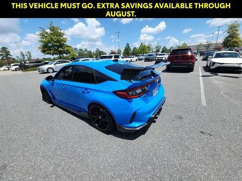 Used 2024 Honda Civic Type R image 9
